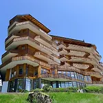 Appartamento Le Bristol C54 By Interhome *